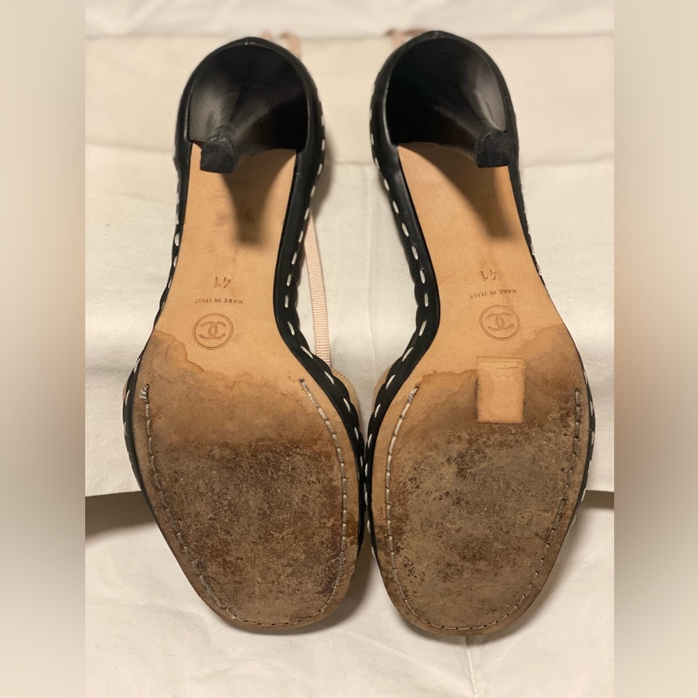 RARE FIND! Size 41/11. 2003 D’Orsay Interlocking CC Authentic Chanel Satin Pumps - Picture 12 of 12